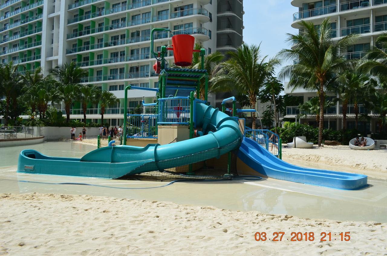 Azure Urban Resort Residences Manila Eksteriør billede